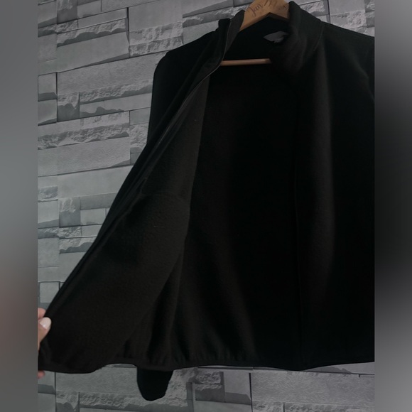 Sears Women's Black Full-Zip Jacket - Picture 4 of 10